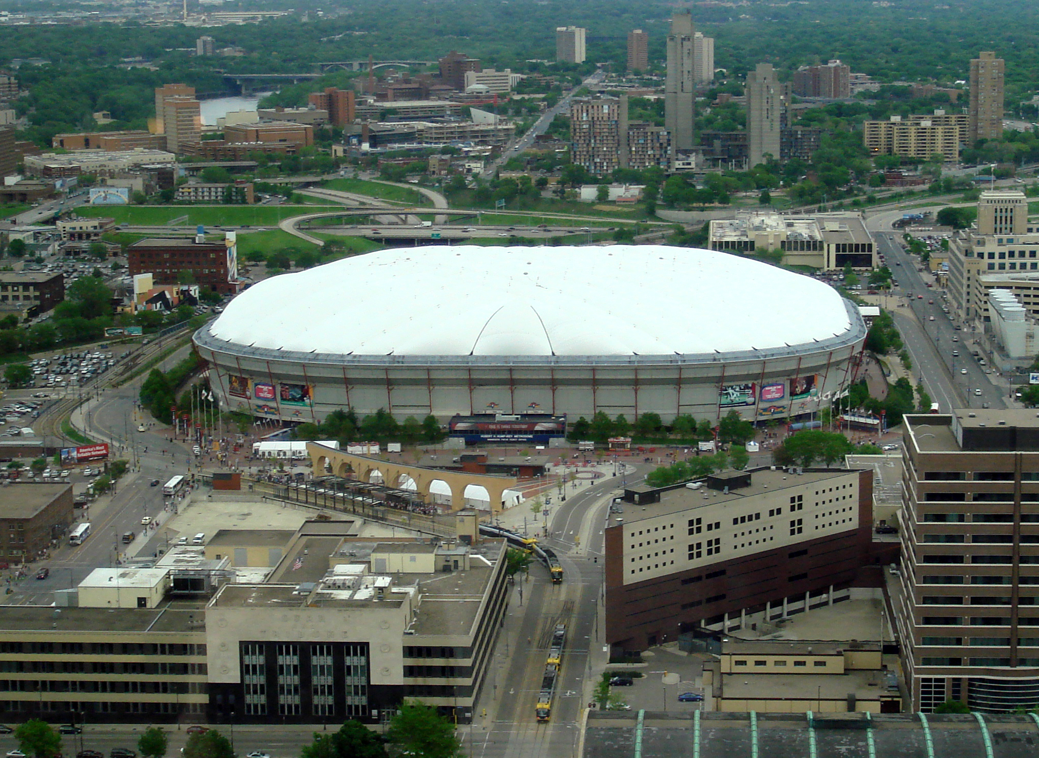 Hubert H. Humphrey Metrodome - Wikipedia, la enciclopedia libre Hubert H. Humphrey Metrodome - Wikipedia, la enciclopedia libre