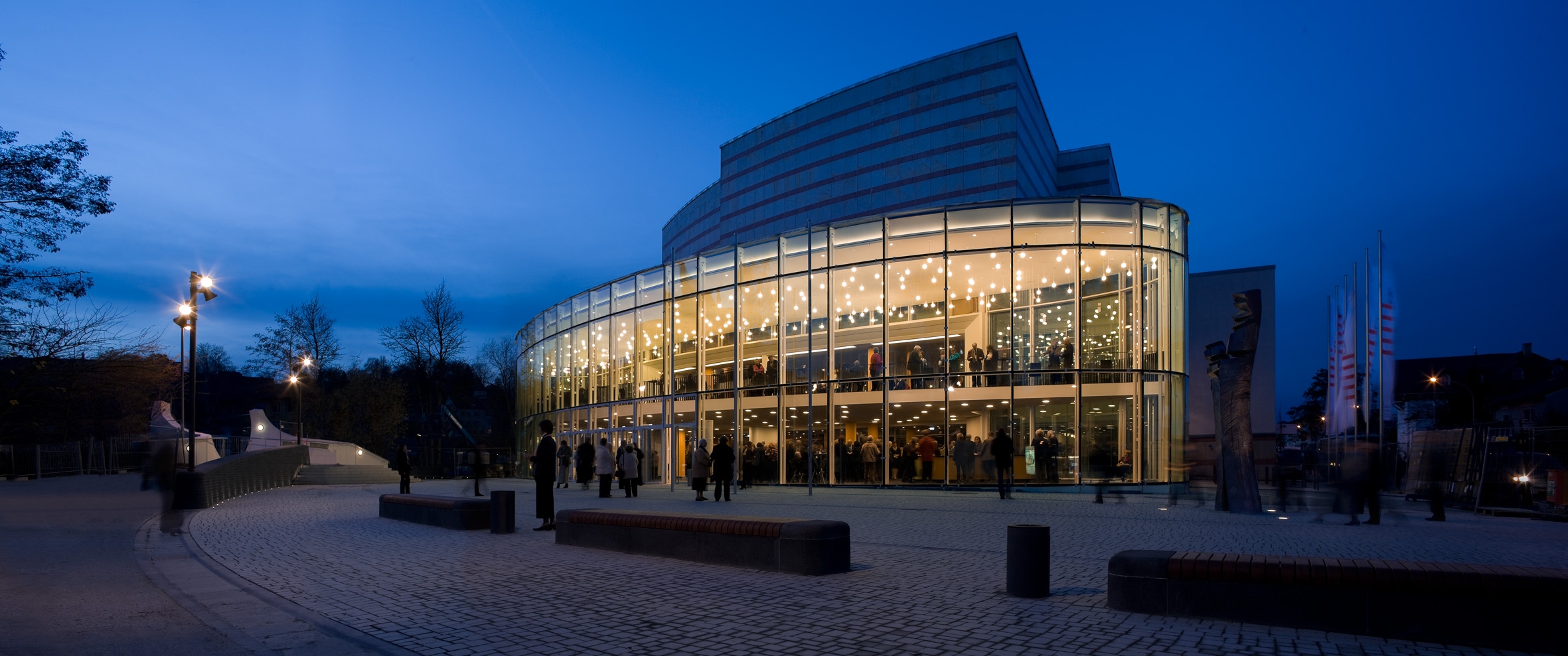 Konzerthalle Bamberg bei Nacht