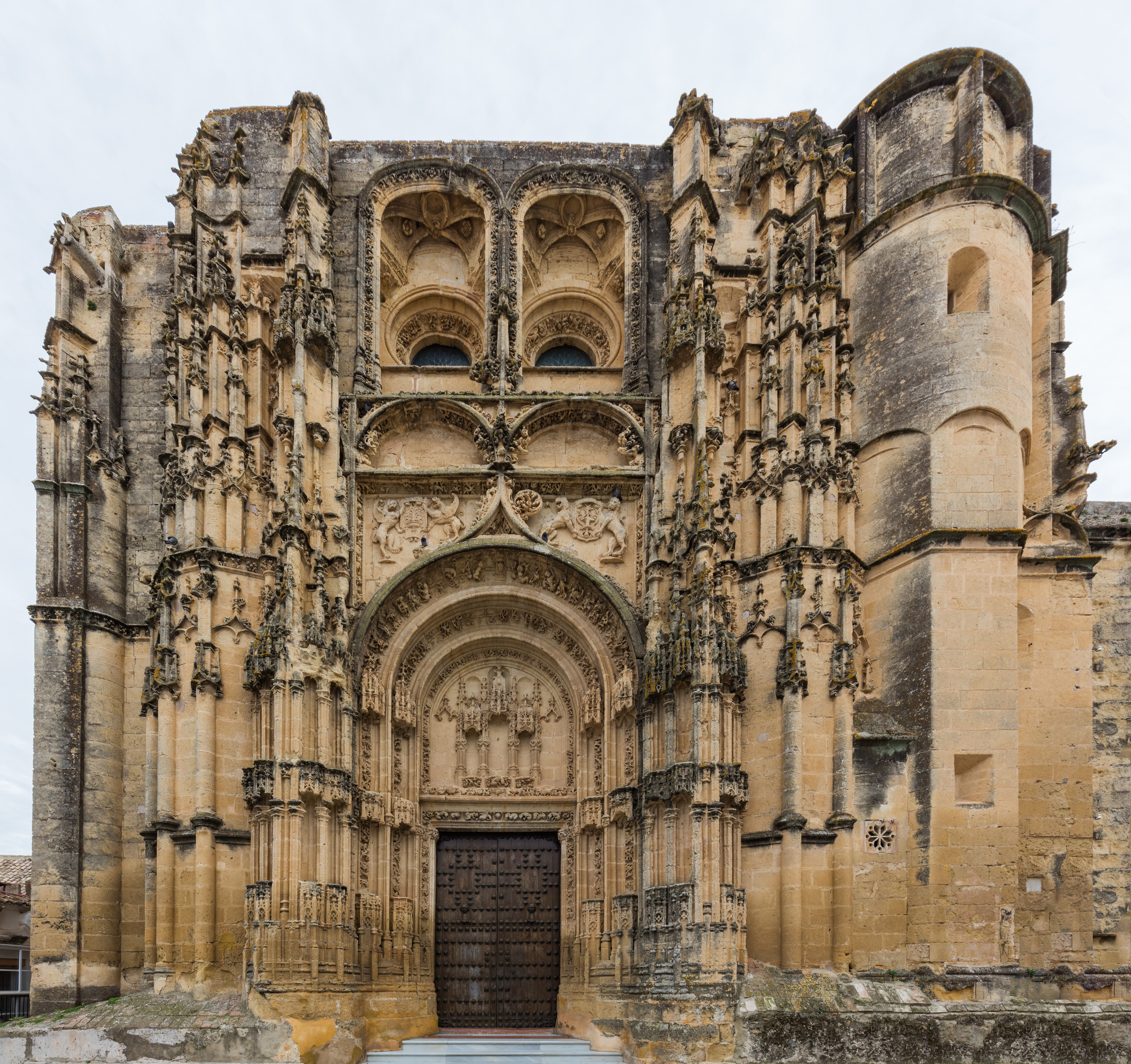 Archivo:Iglesia de Santa María de la Asunción, Arcos de la Frontera, Cádiz,  España, 2015-12-08, DD 14.jpg - Wikipedia, la enciclopedia libre