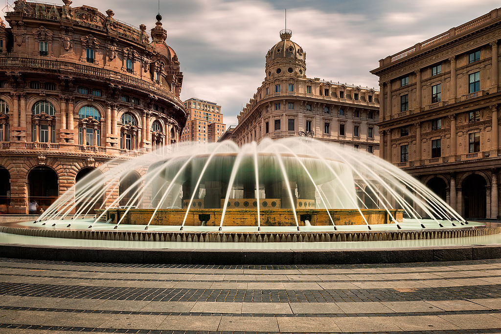 Piazza De Ferrari, monumentale place de Gênes - Photo de Massimo Trabaldo Lena