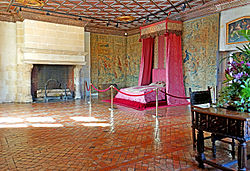 Franciaország-001603 - Öt királynő hálószobája (15454900706) .jpg