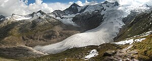 View from the de:Alte Prager Hütte to the glacier Schlatenkees and the de:Venedigergruppe. Hohe Tauern, Alps, Austria