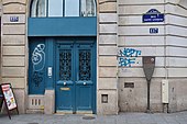 Панно "История Парижа", 137 rue Saint-Antoine, Paris 4e.jpg