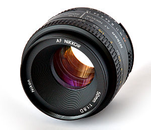 "Nikon Nikkor AF 50mm/1.8D" lens