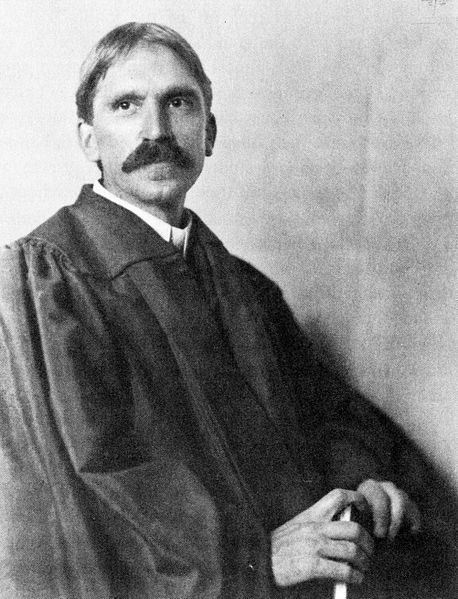 John Dewey, <i>Democracy and Education</i>