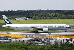 Cathay Pacific B777-300(B-HNE) (3909310541).jpg