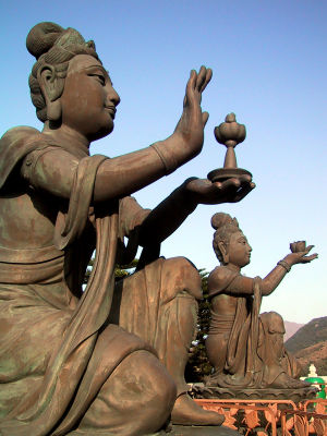 Buddhistic Statues praising the big Buddha on Lantau (Hongkong)