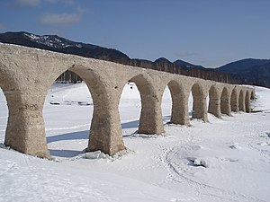 タウシュベツ橋梁（北海道上士幌町）。