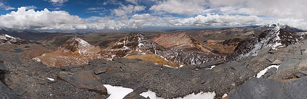 Chacaltaya panorama